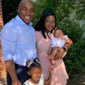 Meet your Posher, Devin